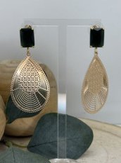 Black stone drop